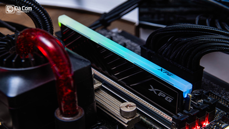 Ram-adata-xpg-spectrix-d35g-rgb-8gb-3200mhz-den7