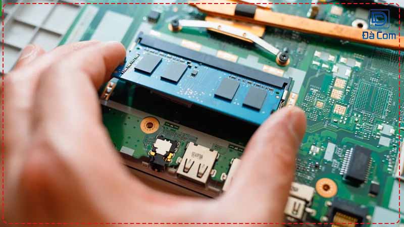 Dich-vu-sua-chua-ram-laptop-chuyen-nghiep-tai-da-nang