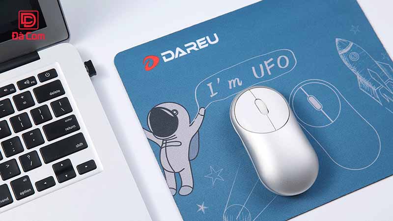 Chuot-khong-day-dareu-lm166d-white-silver-1